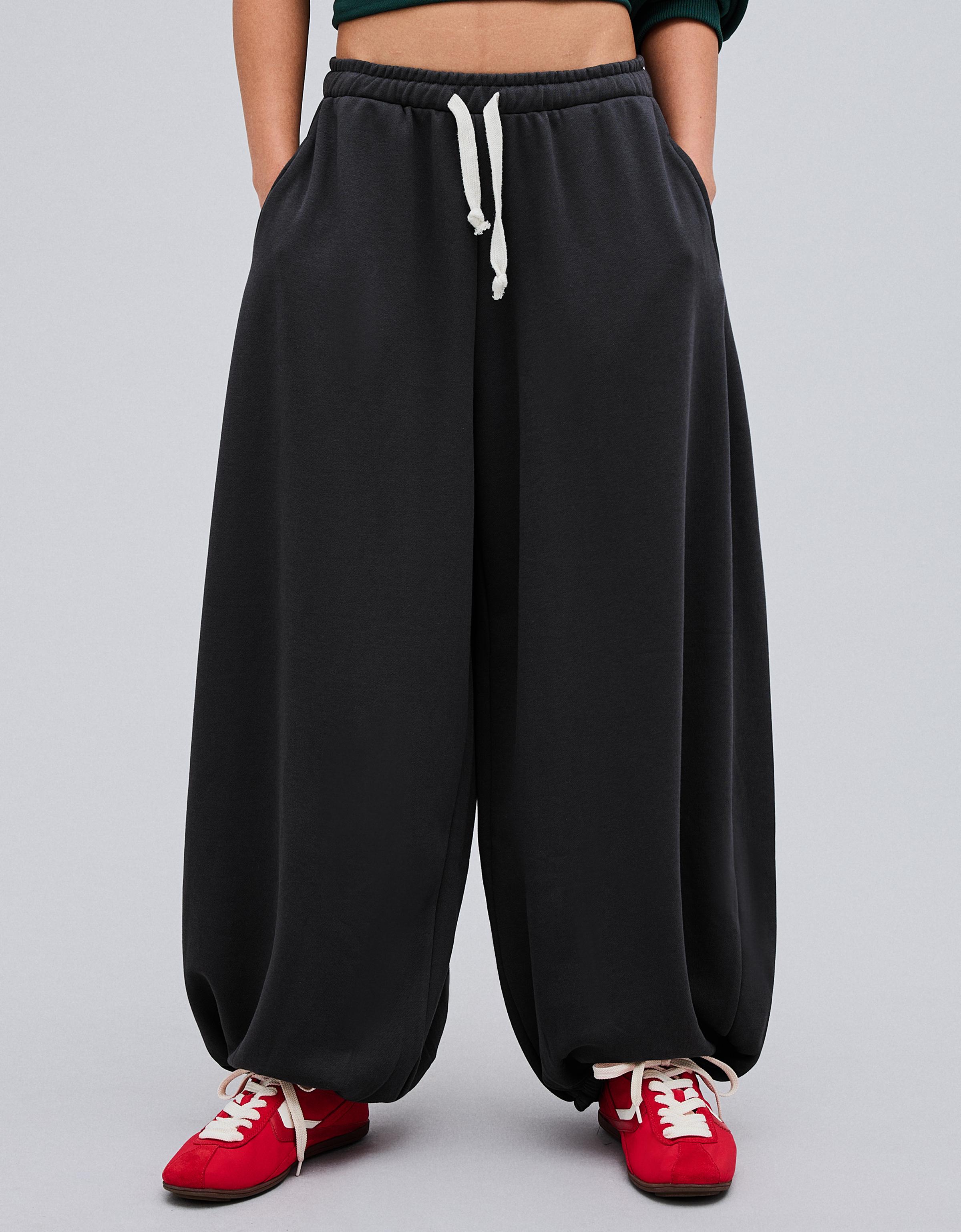 Balloon fit plush dancer trousers — Grey