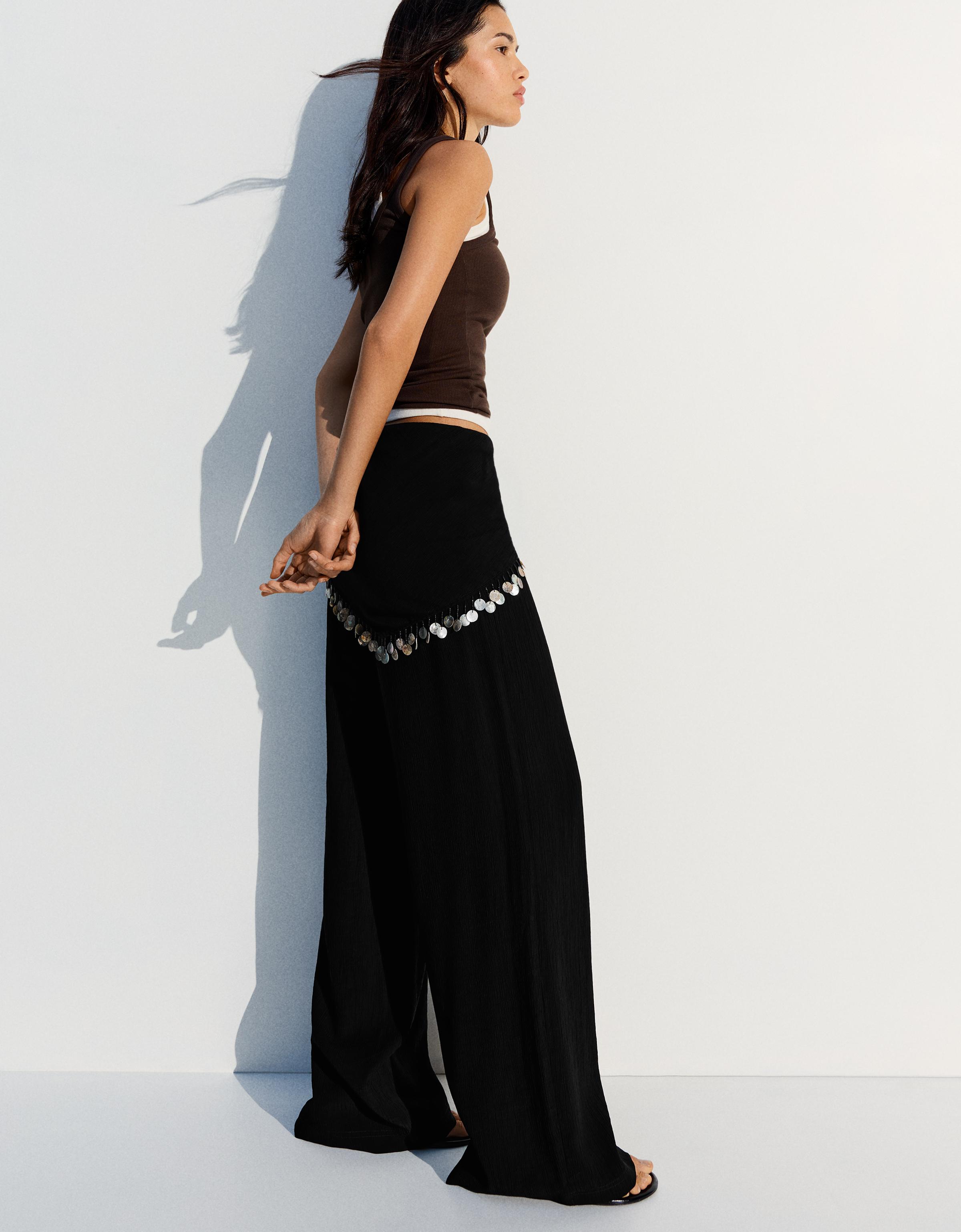 Crinkle scarf-print trousers — Black
