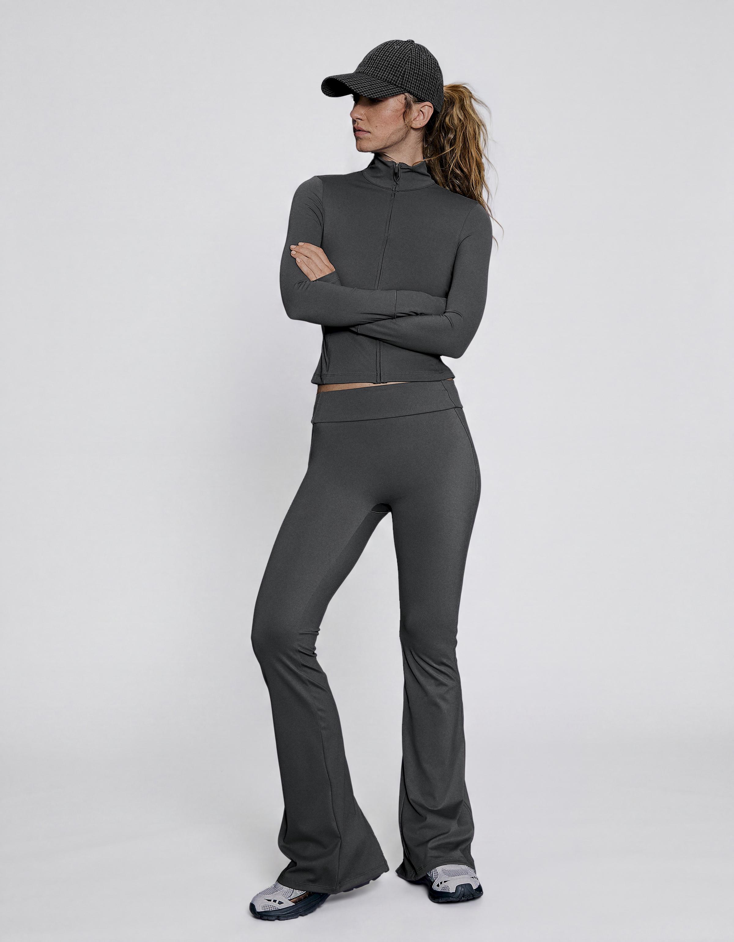 Breathable & Quick Dry flared technical trousers — Graphite