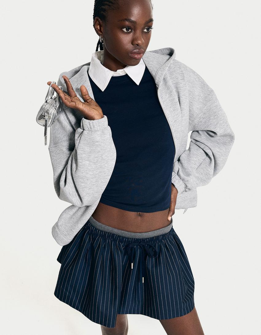 Oversize-Hoodie in Neopren-Optik mit Kapuze und Reißverschluss-Grau-1