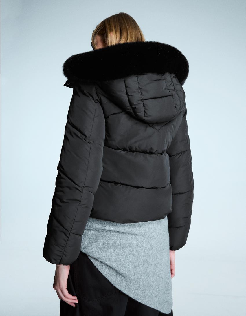 Cazadora puffy water repellent cappuccio pelliccia-Nero