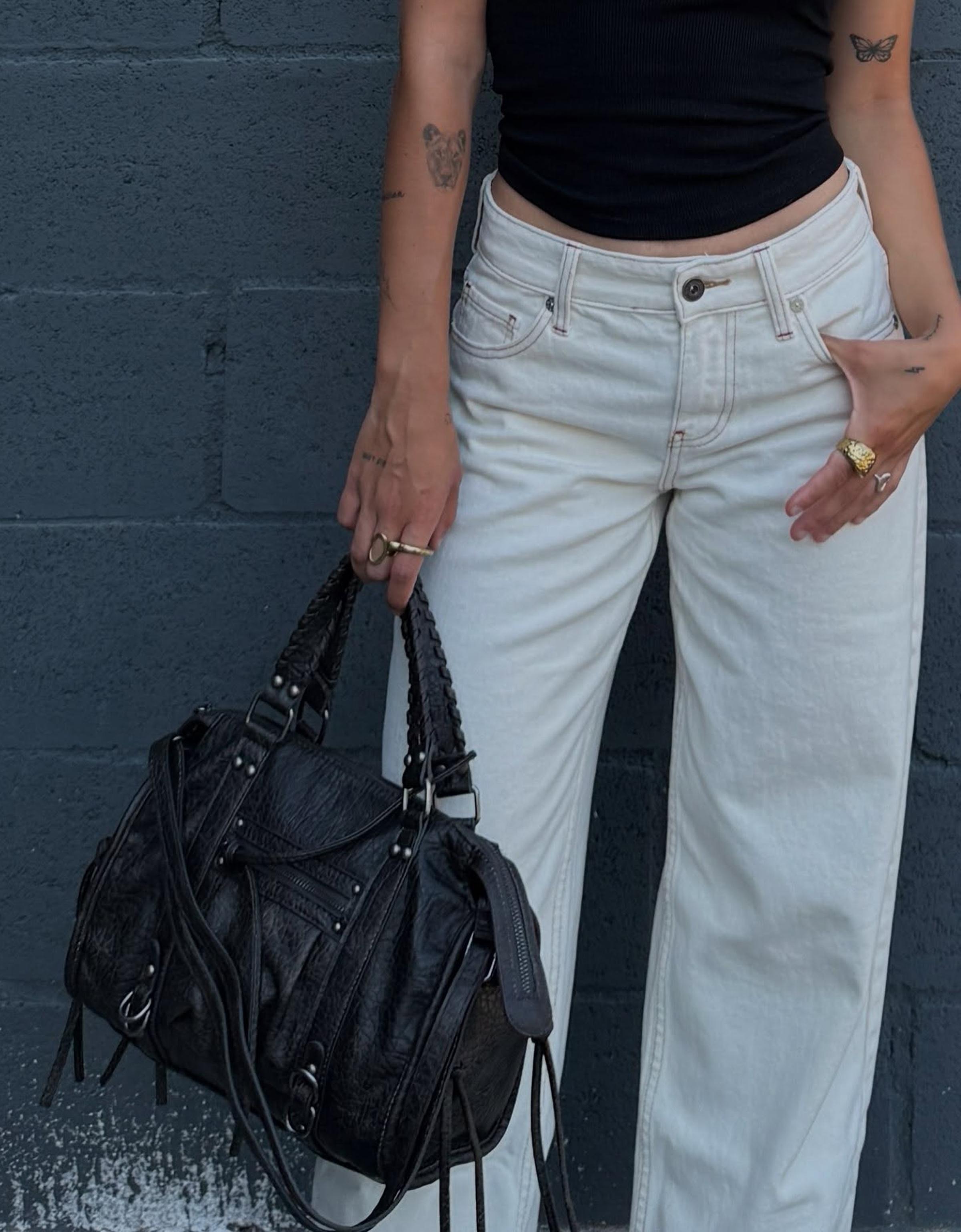 Bershka Bowling-Tasche In Verschlissener Optik Mit Bändern Damen Schwarz