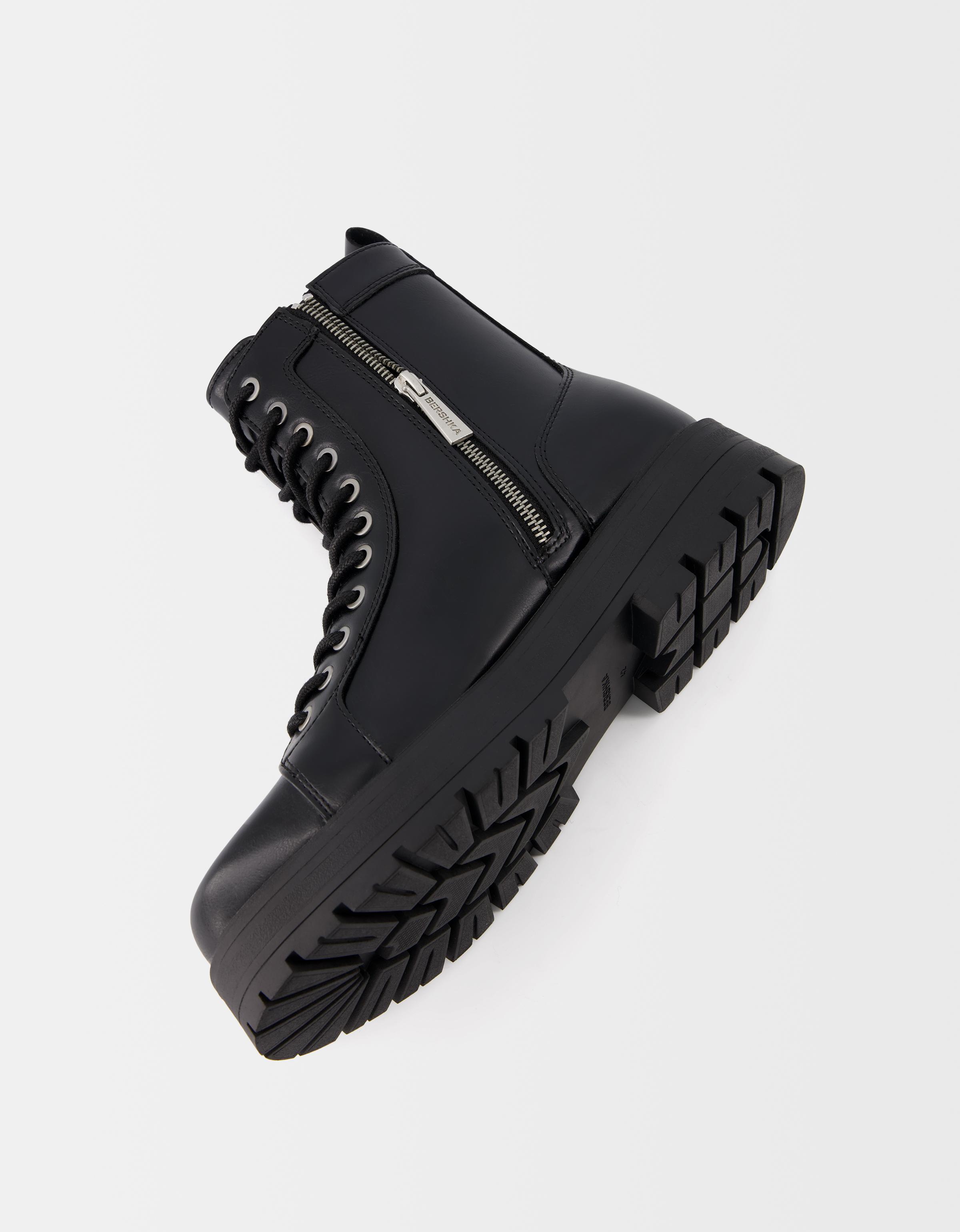 スペイン発☆Bershka♪out of core ヒールカウボーイブーツ Bershka – Cowboystiefel in verwaschenem Hellbraun mit