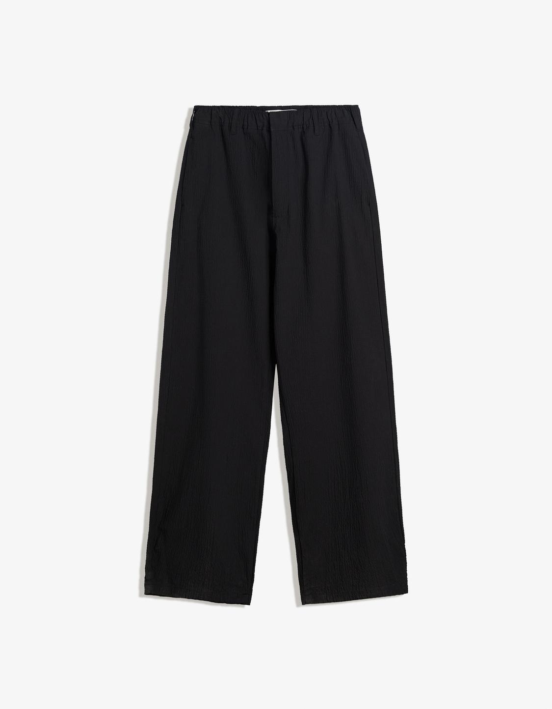 Balloon fit trousers