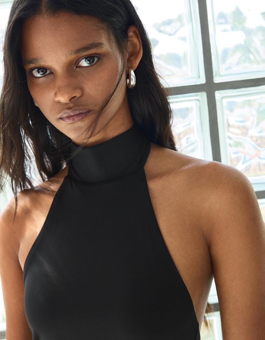 Midikleid mit Neckholder-Schwarz