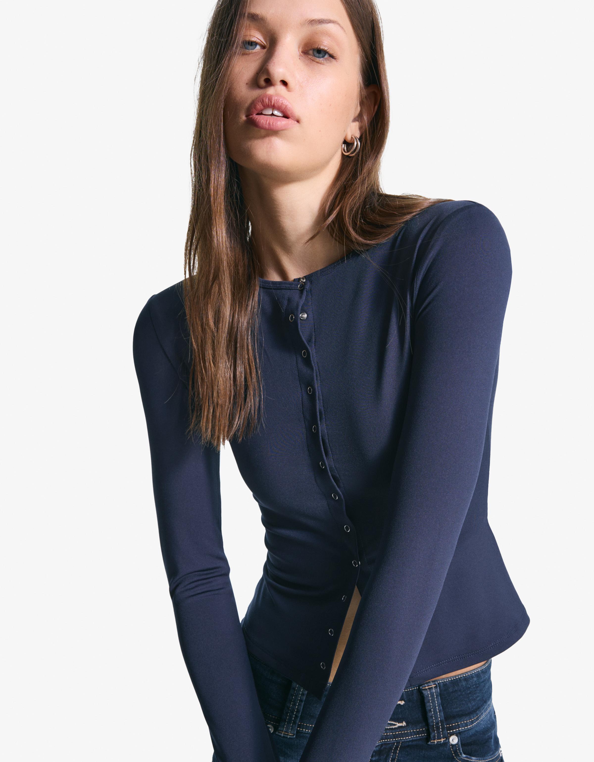 Bershka Langarmshirt Mit Knöpfen Damen S Marinenblau