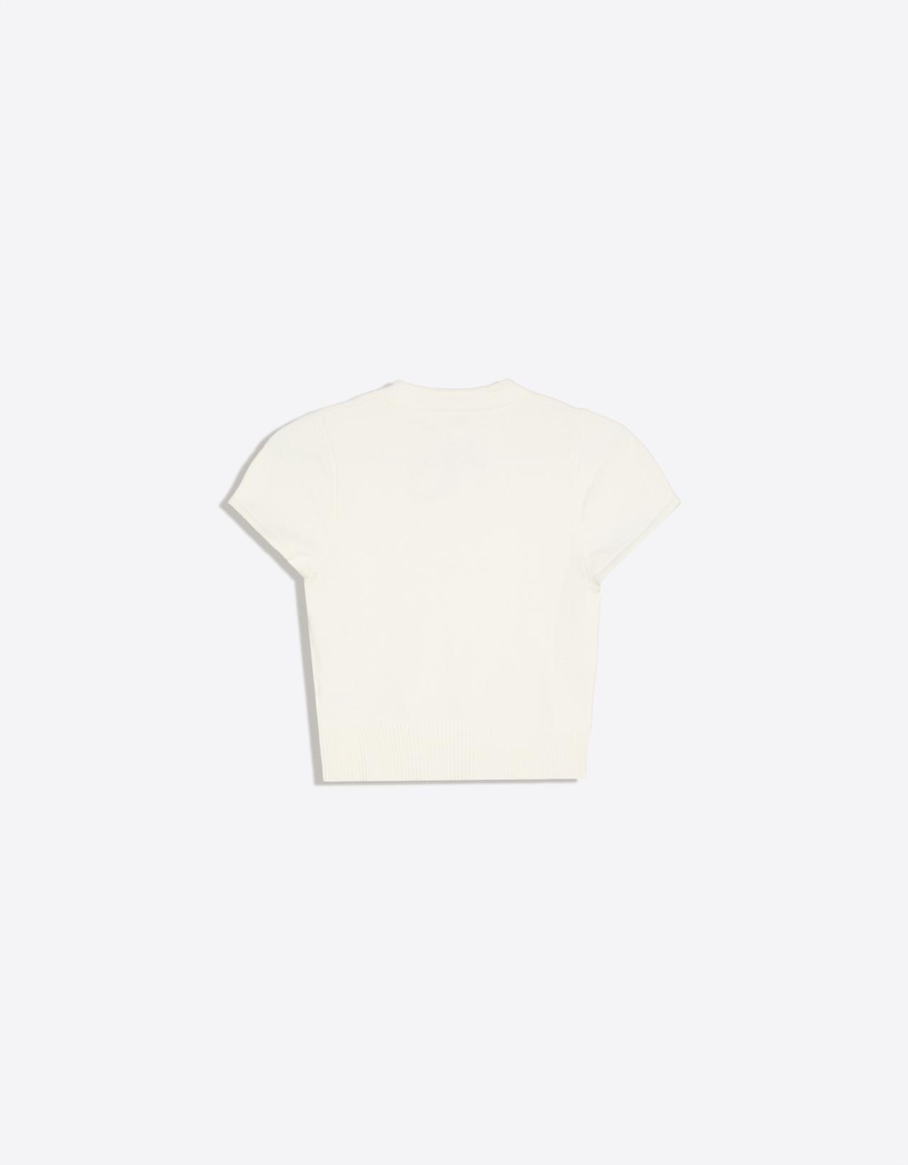 Short sleeve knit jumper with clasp — Cream