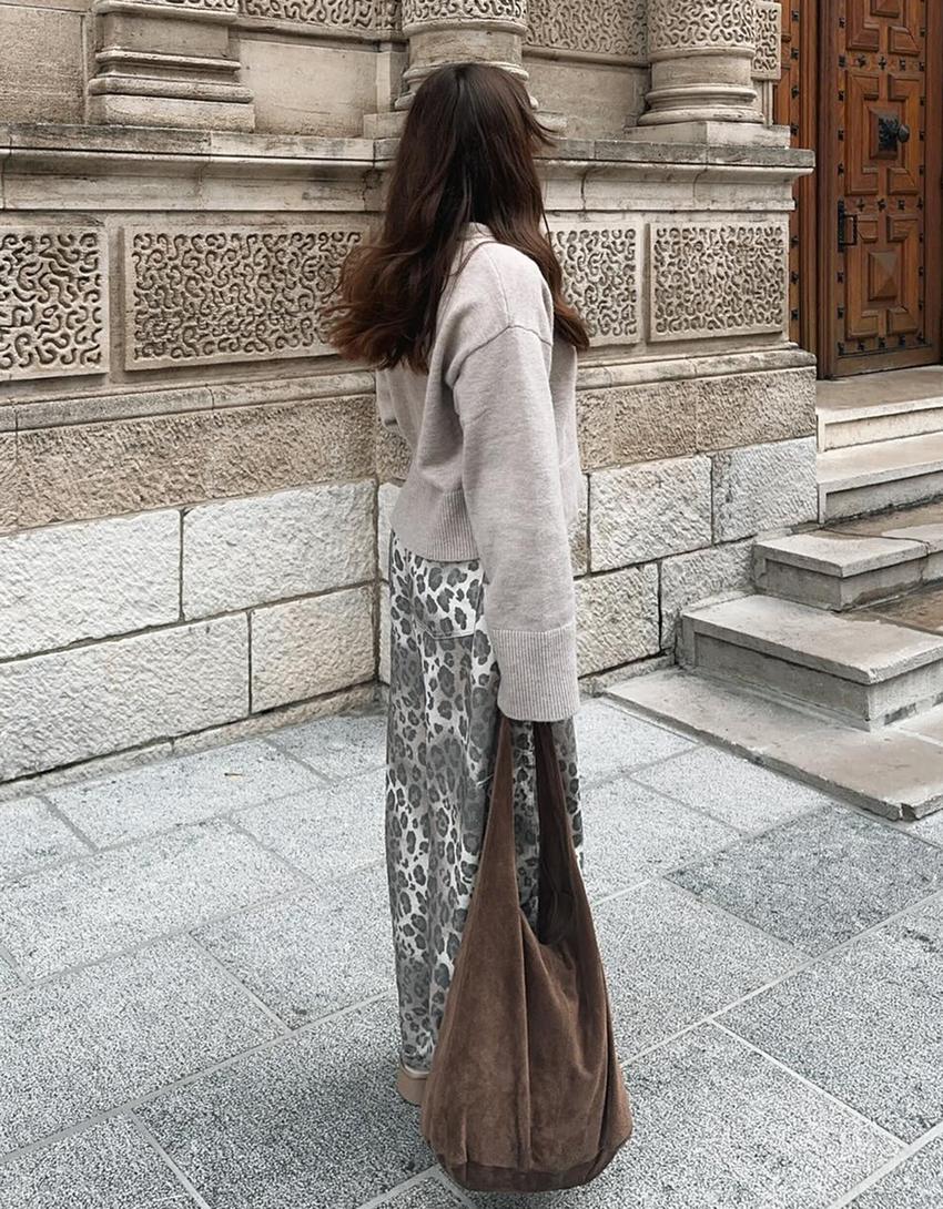 Oversize-Pullover mit Rippbund-Sandfarbe