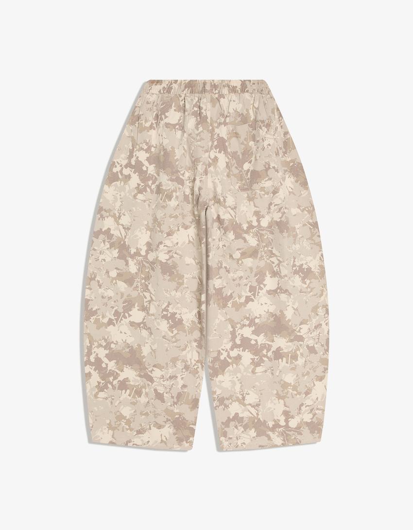 Spodnie o kroju balloon z nadrukiem-Piaskowy