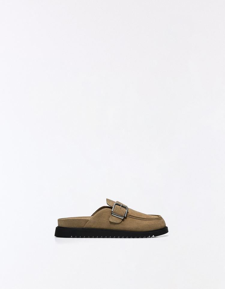 Leather clog with buckle — SAND