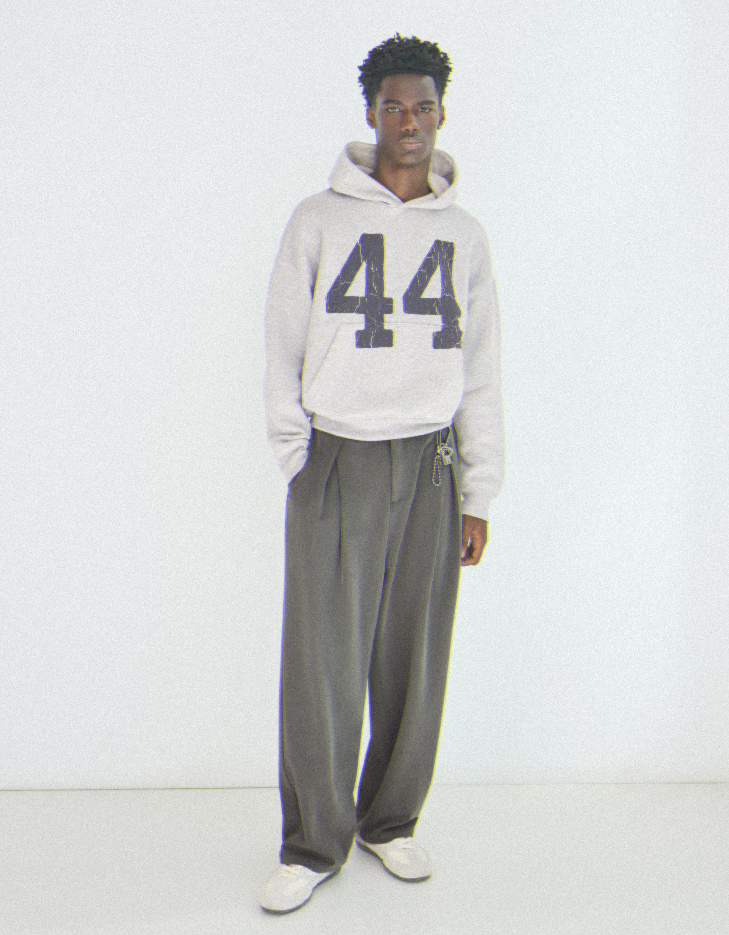 Bershka Yıkama efektli baskılı kapüşonlu sweatshirt görsel 7