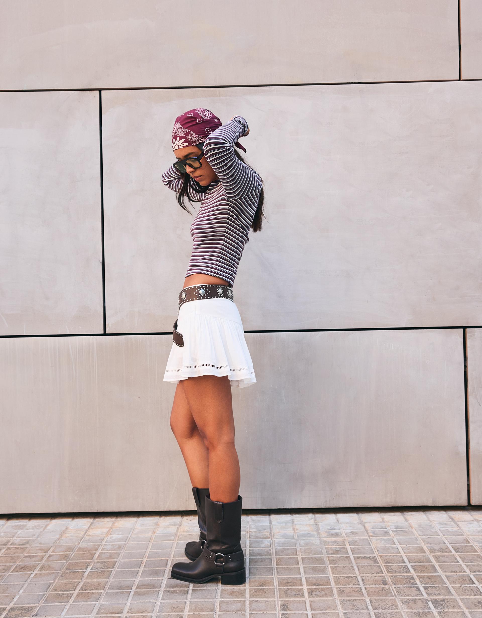 Korte rok met structuur Rokken en shorts Dames Bershka