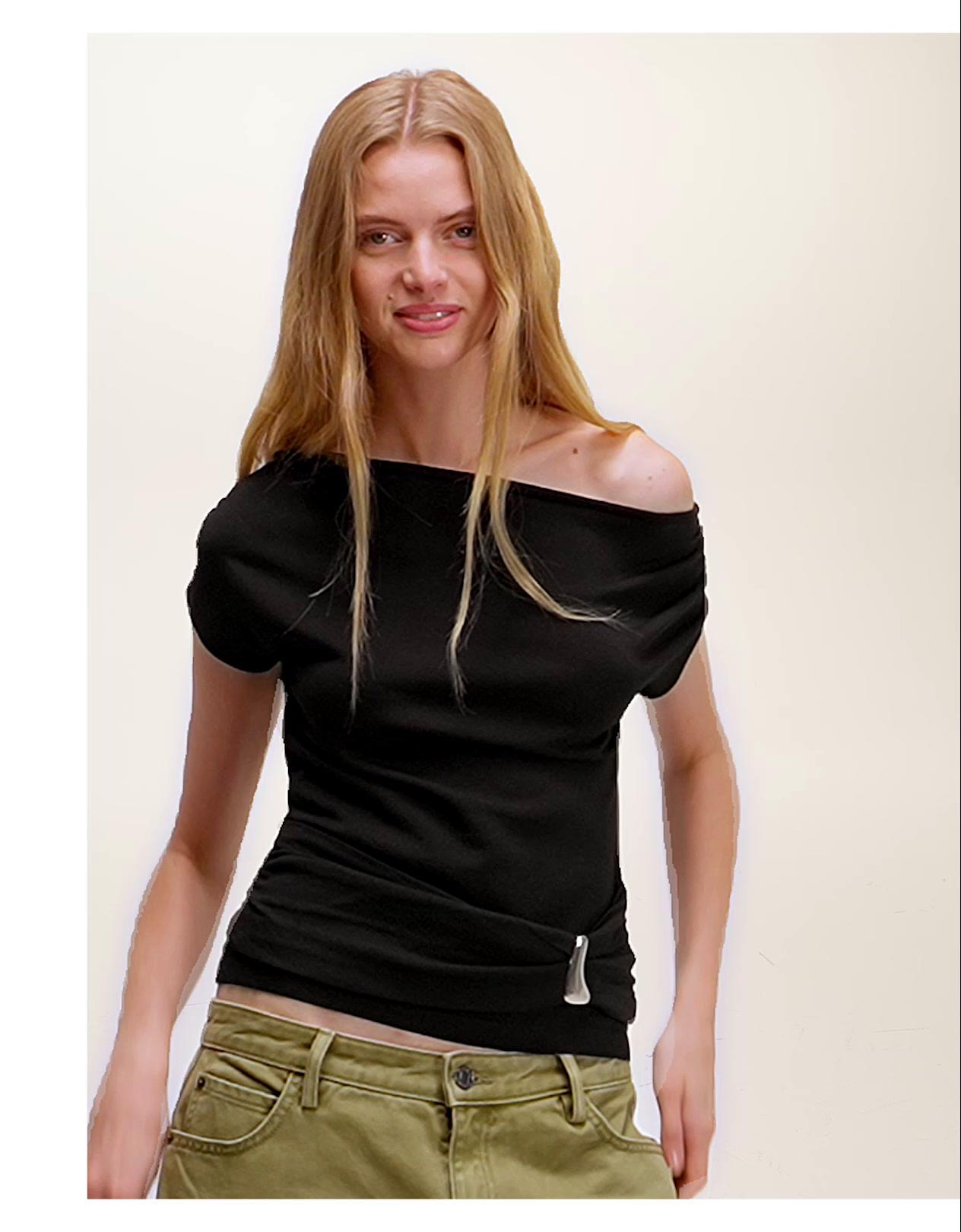 Asimetrik kemerli tişört - Görsel 27