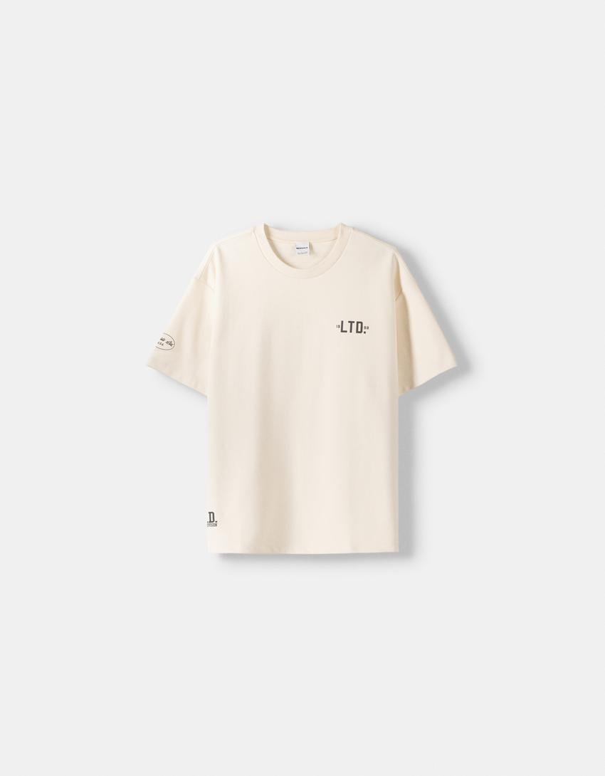 T-shirt manga curta boxy estampado-Bege-4