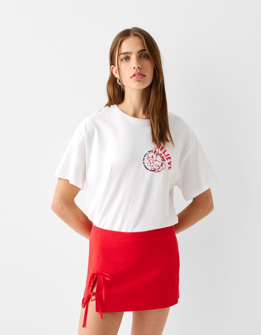 تنورة قصيرة بكتان وربطات-أحمر-1