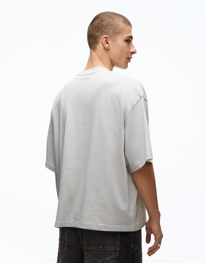 T-Shirt mit kurzen Ärmeln und Print-Steinfarbe