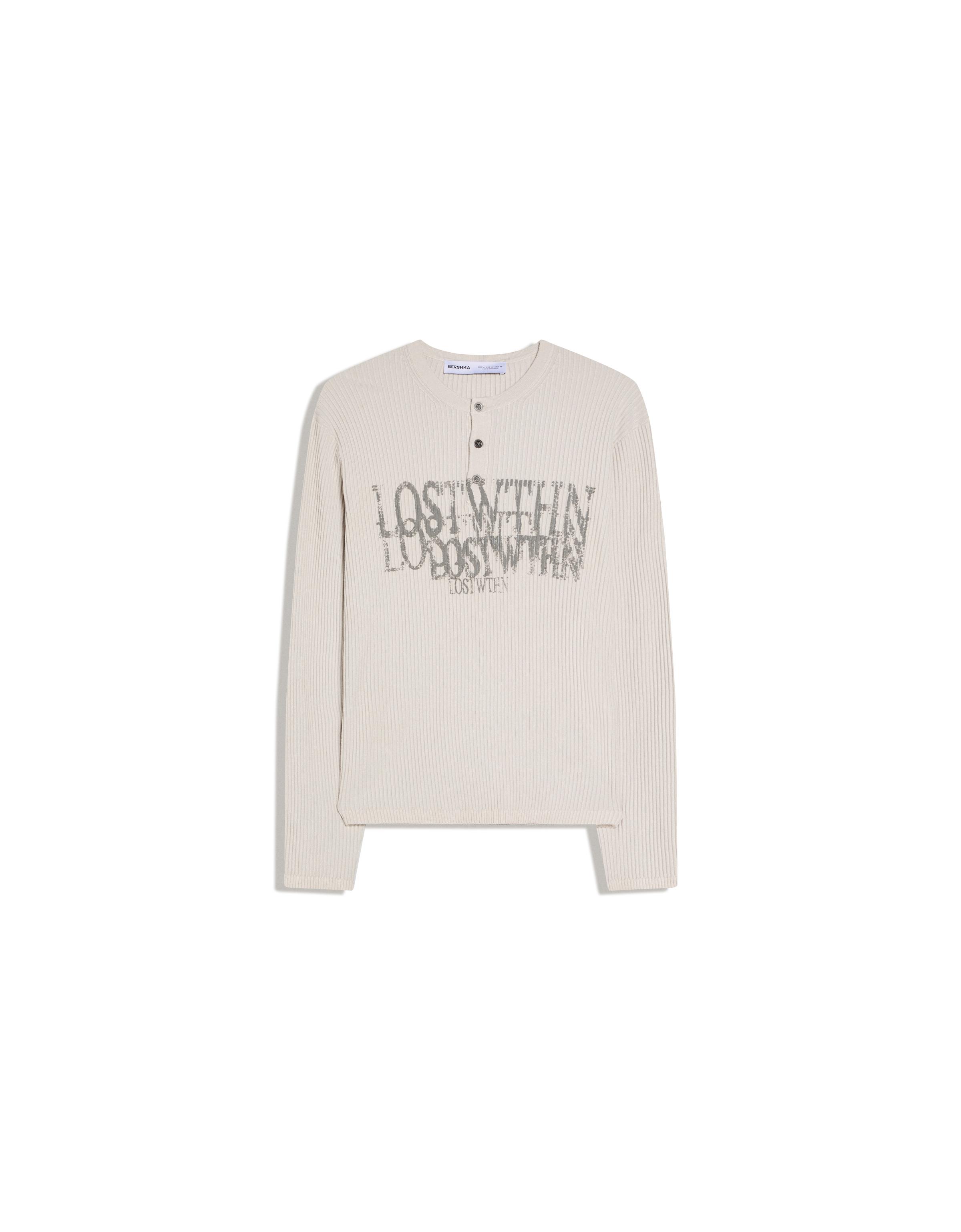 Düğmeli yaka baskılı kazak - Görsel 16