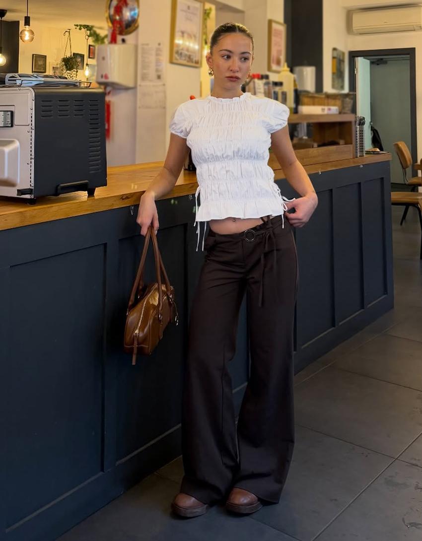 Short sleeve shirt with ties-White