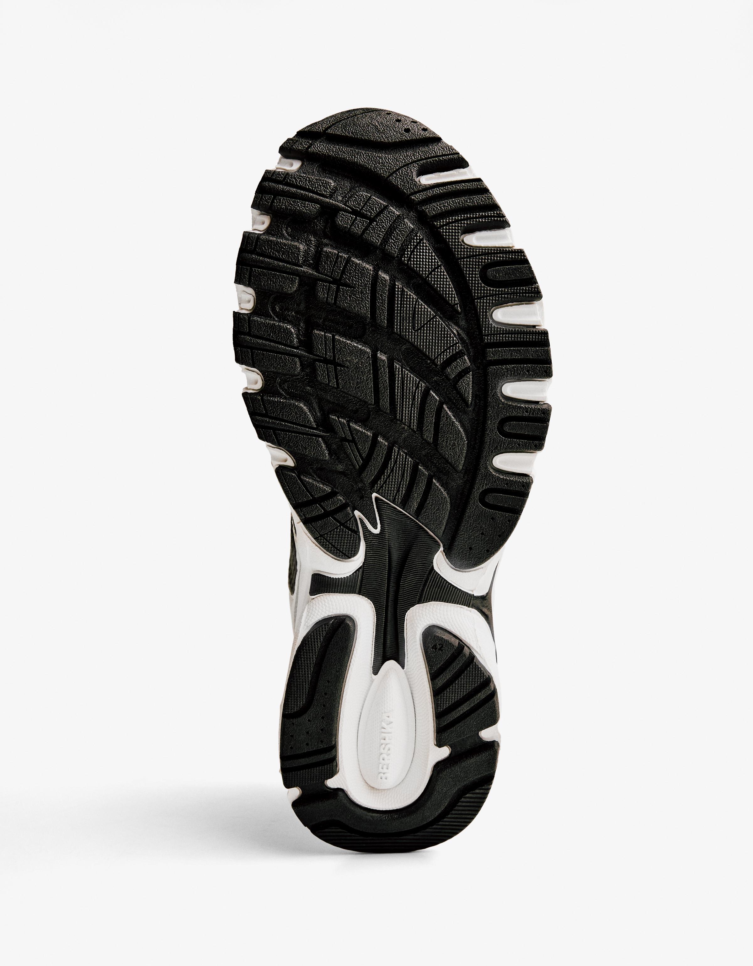 Çok parçalı spor ayakkabı - Görsel 4