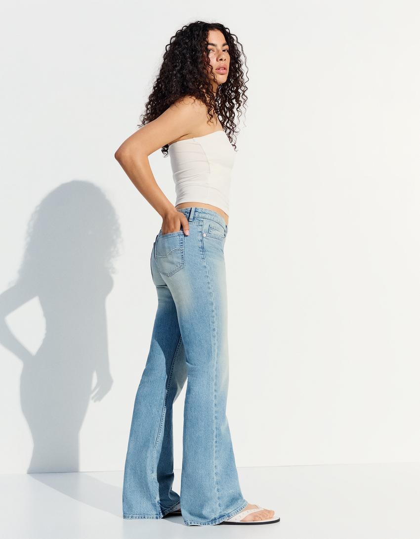 Jeans bootcut tiro bajo-Azul lavado