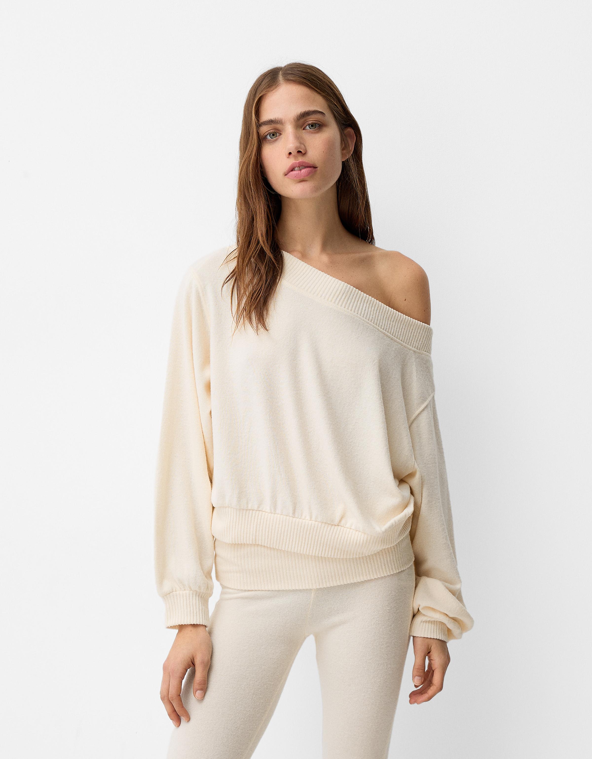 Bershka Soft-Touch-Pullover Mit Asymmetrischem Ausschnitt Damen 10-12 Rohweiß