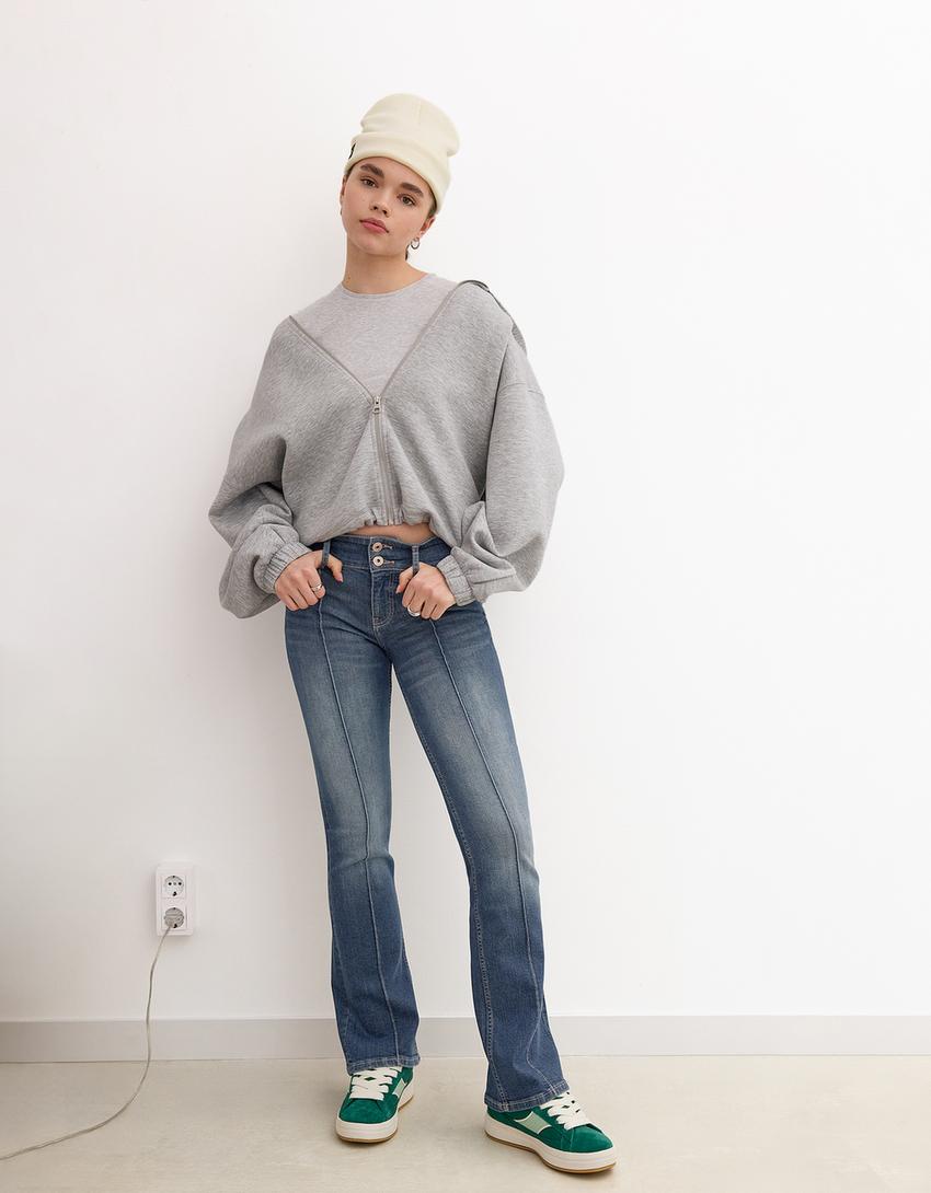 Bootcut-Jeans mit tiefem Bund-Ausgewaschenes Blau