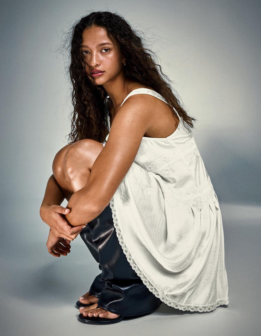 Mini-robe en satin-Écru