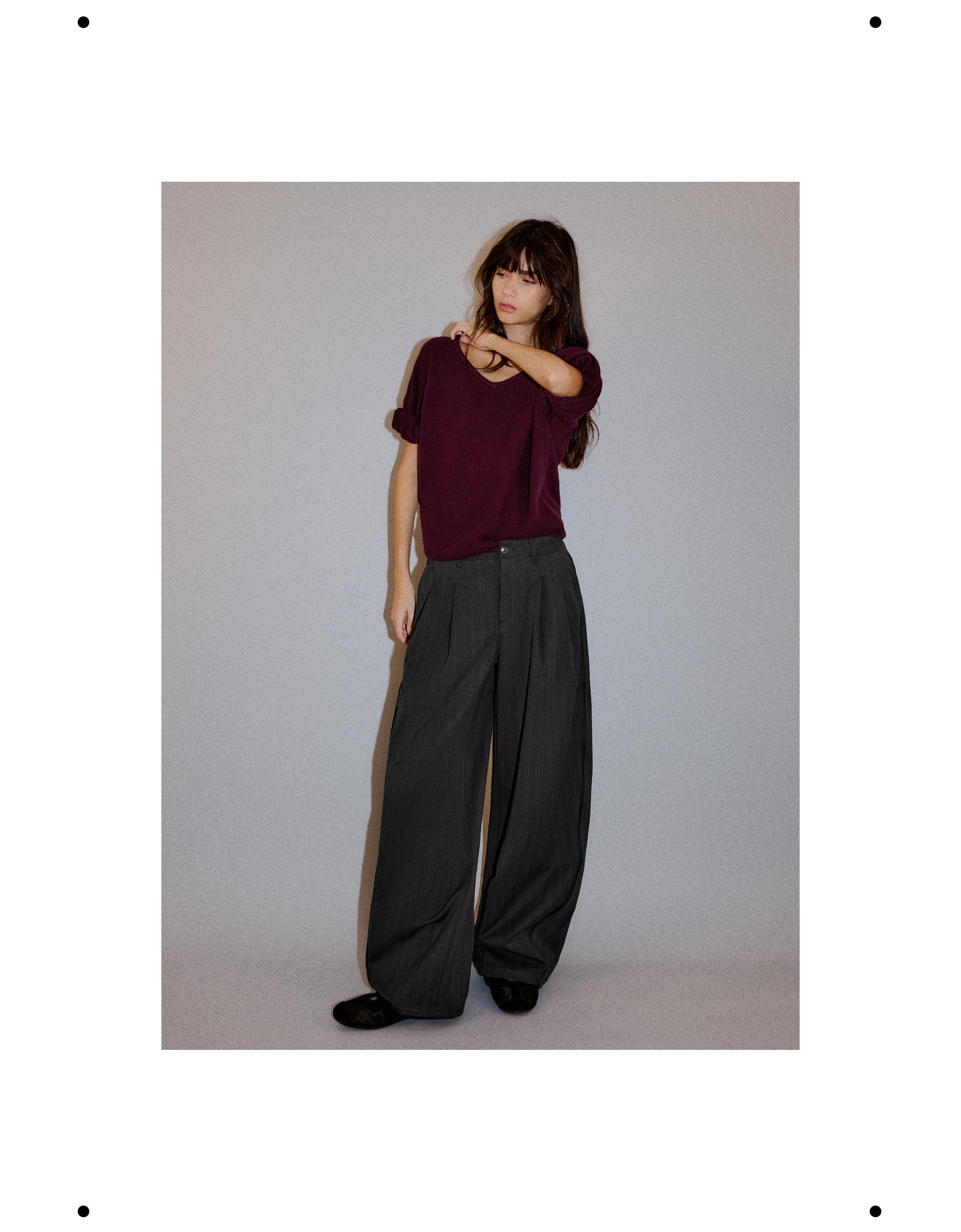 Oversize V-neck soft touch sweater — Burgundy