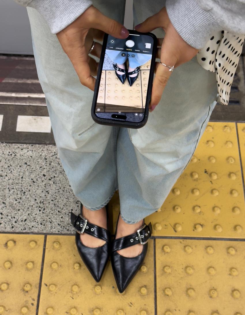 Buckled slingback ballet flats-BLACK