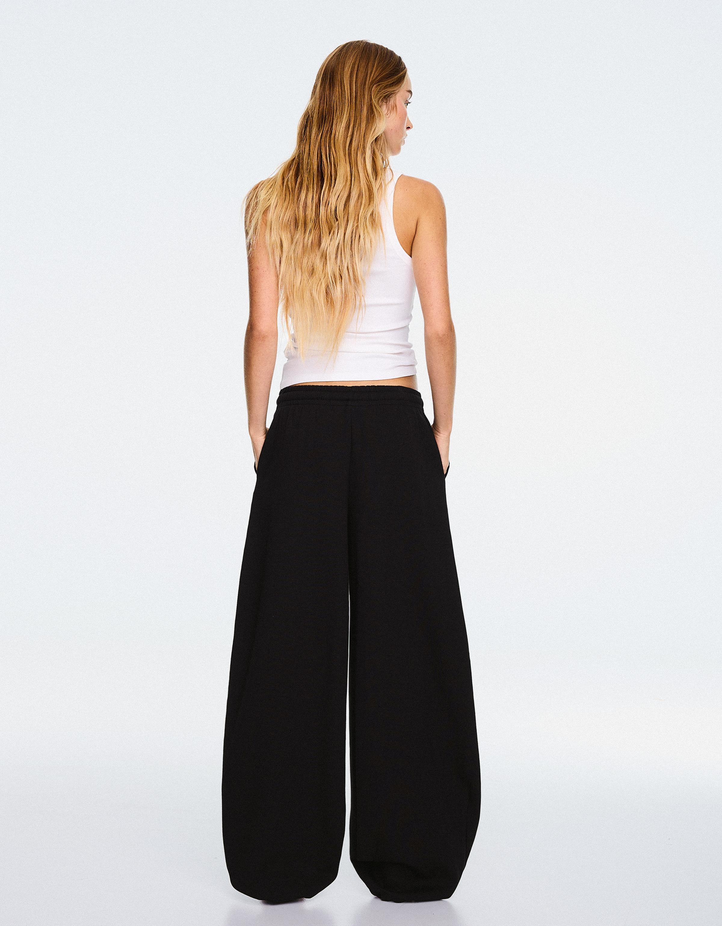 Barrel plush trousers with stoppers — Black
