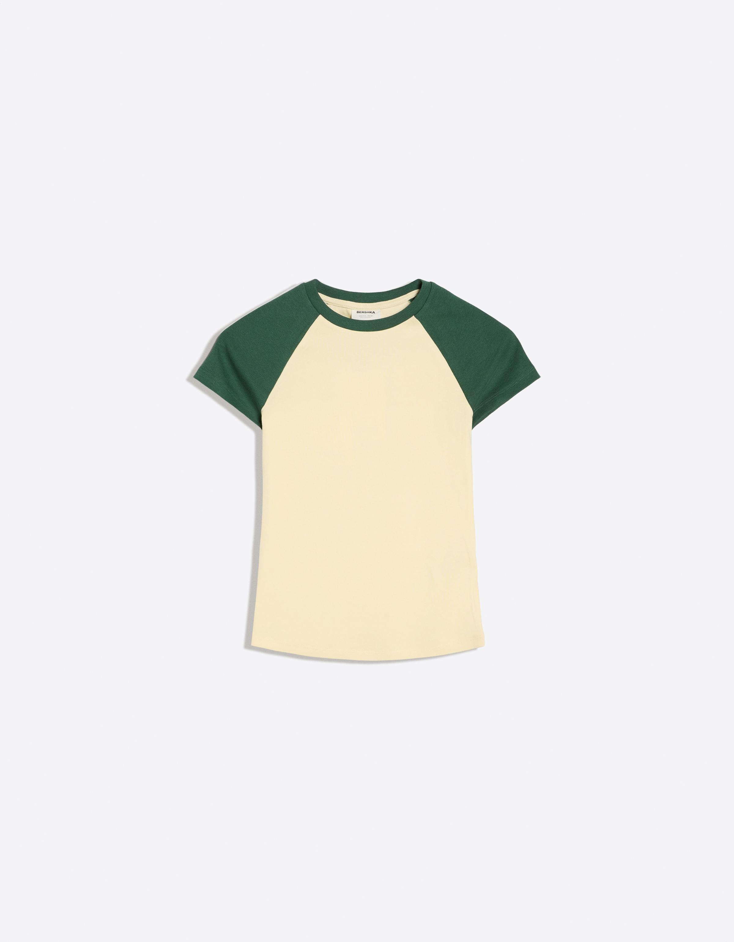 Fitted raglan T-shirt