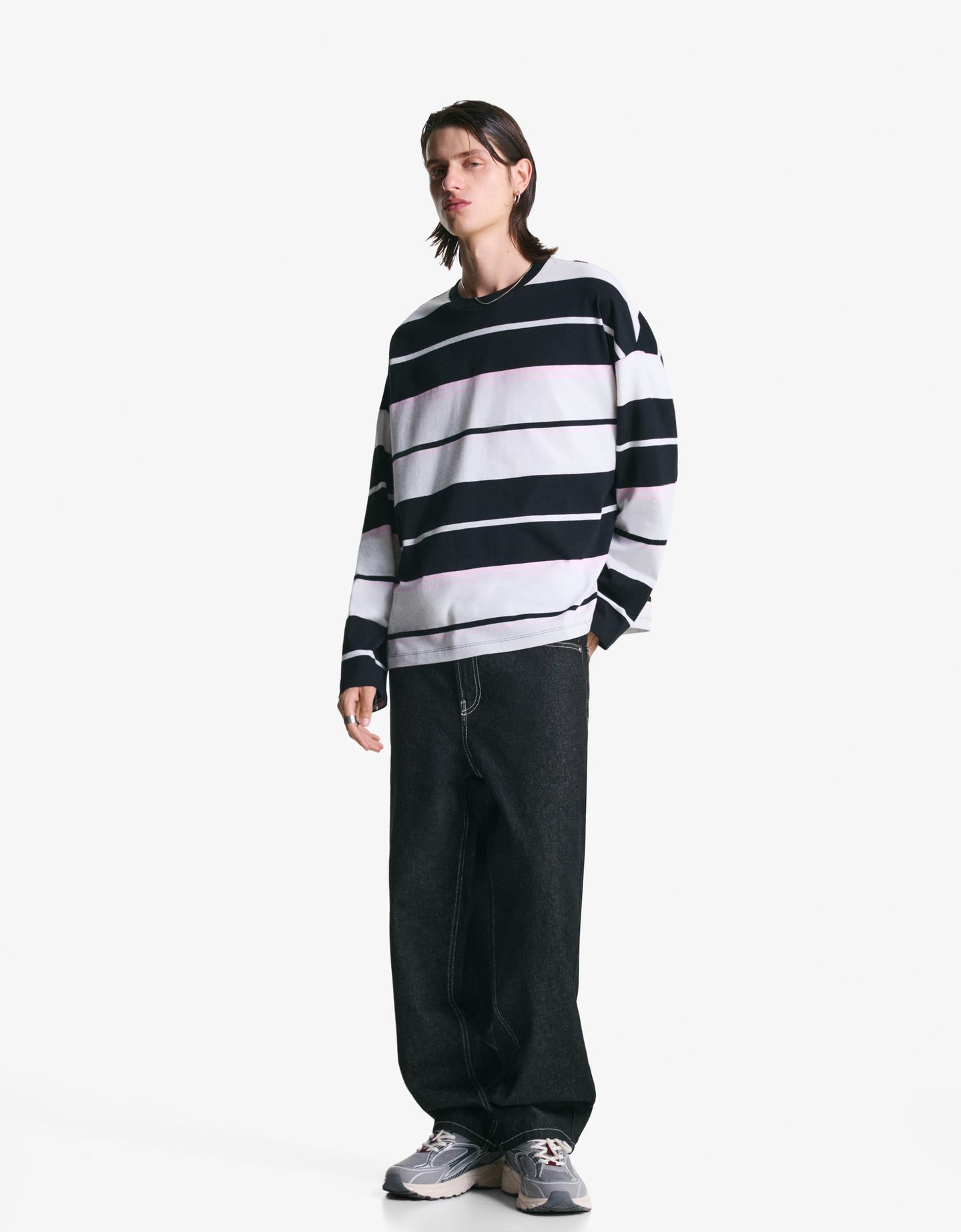 Bershka jeansy o kroju loose baggy czarny