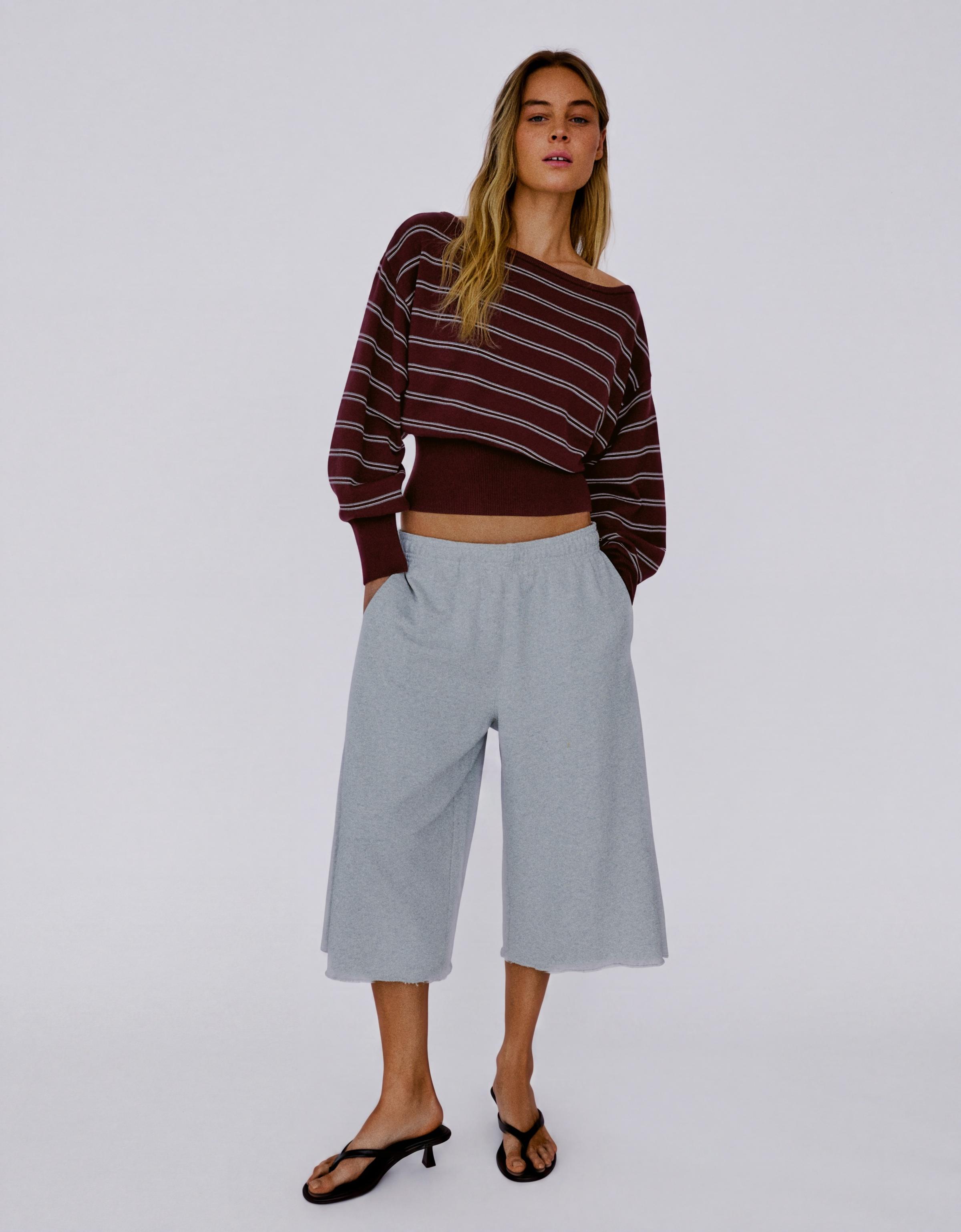 Asymmetric neck jumper — Burgundy