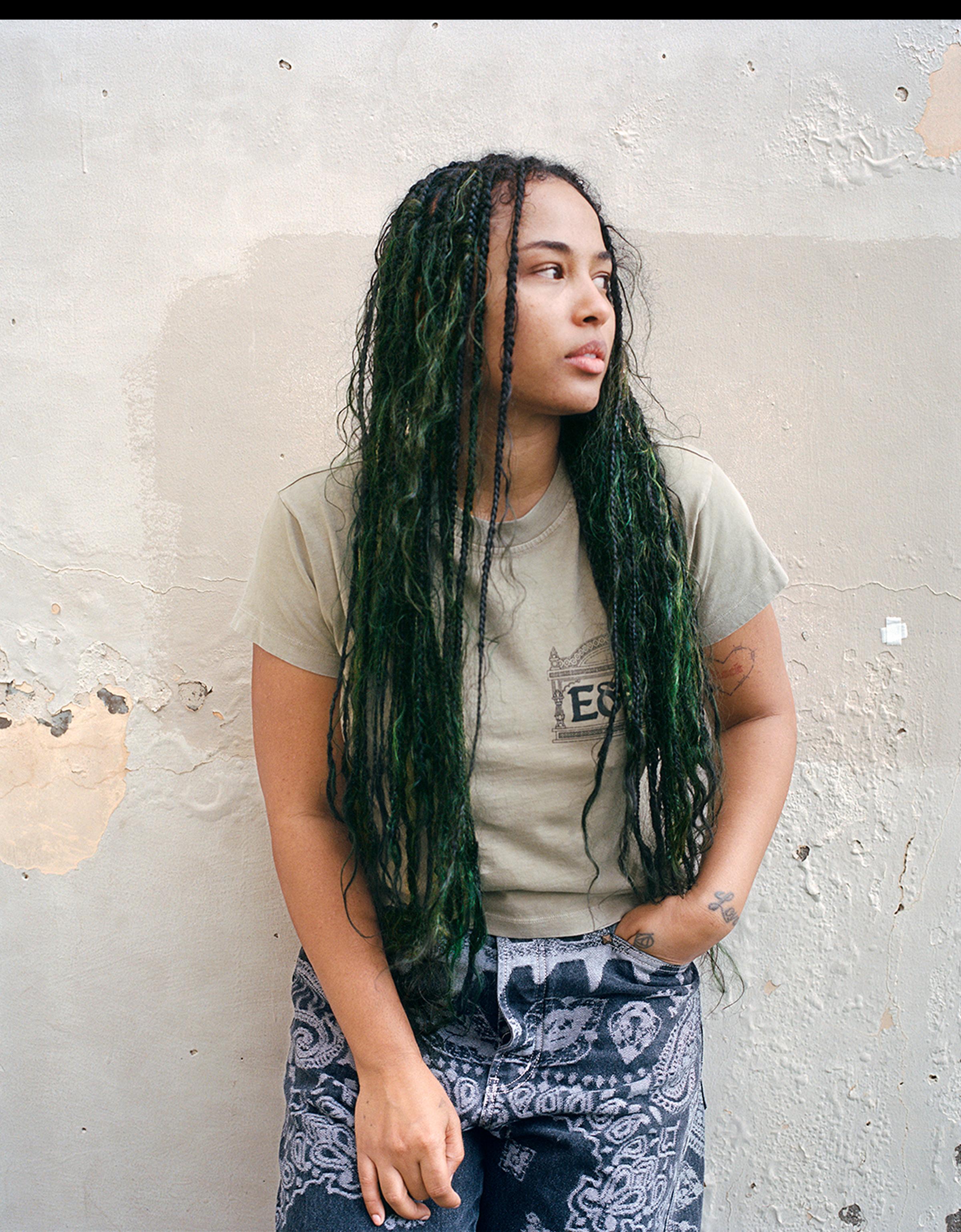 Regular fit T-shirt ARIES x BERSHKA — Khaki
