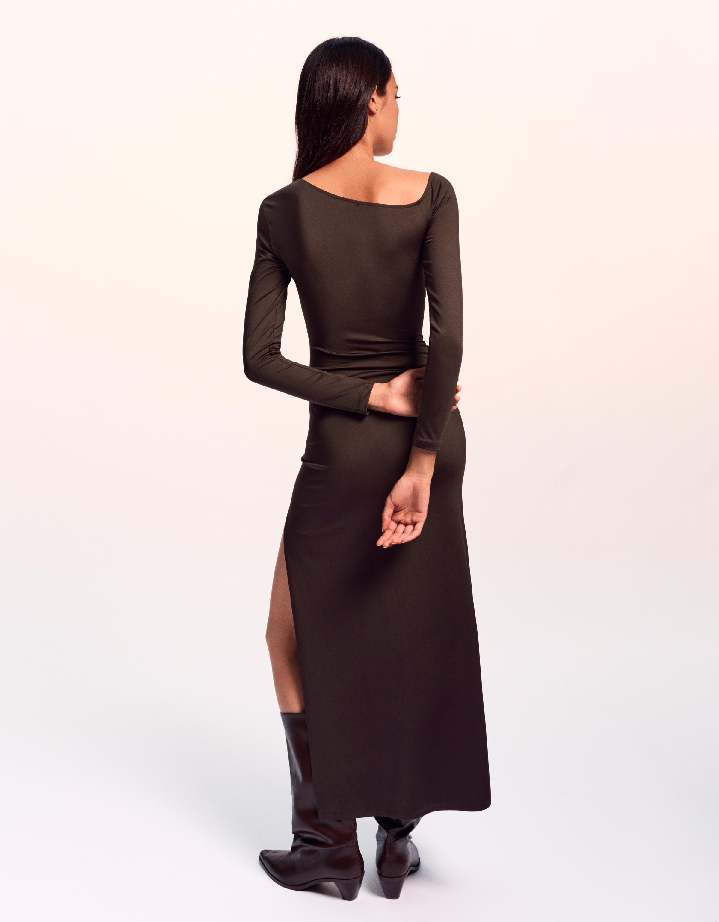 Bershka Asymmetrisches Midikleid Mit Langen Ärmeln Damen M Braun
