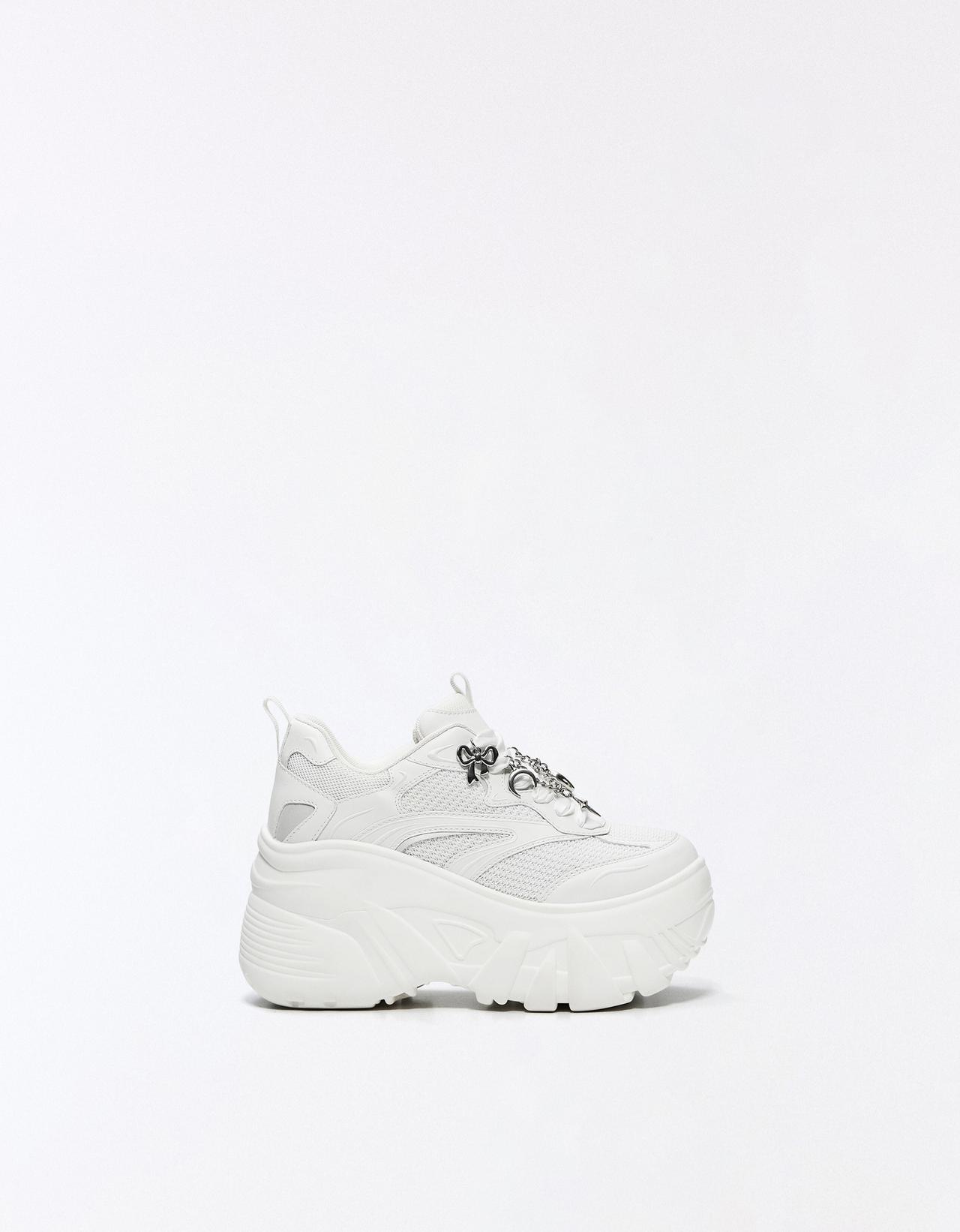 XL platform trainers with charms — WHITE