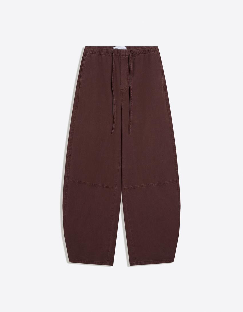 Weite Balloon-Jeans mit tiefer Taille-Braun