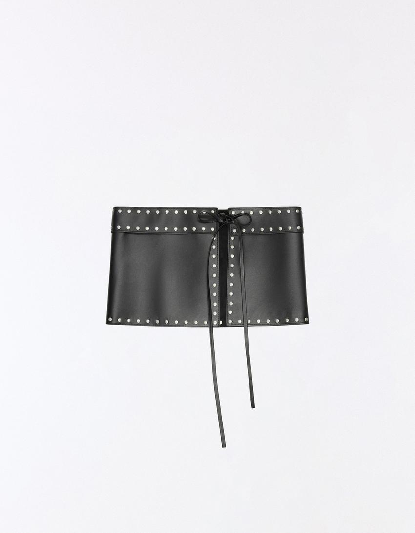 Pochette con borchie-Nero