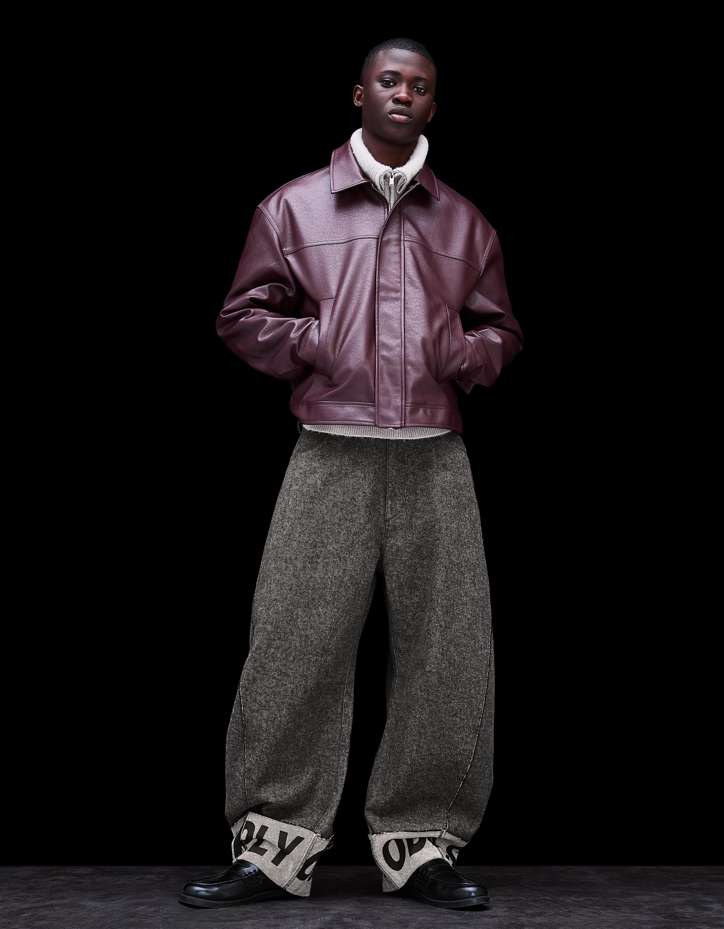 Bershka Barrel-Hose Mit Print Am Saum Herren 36 Dunkelgrau