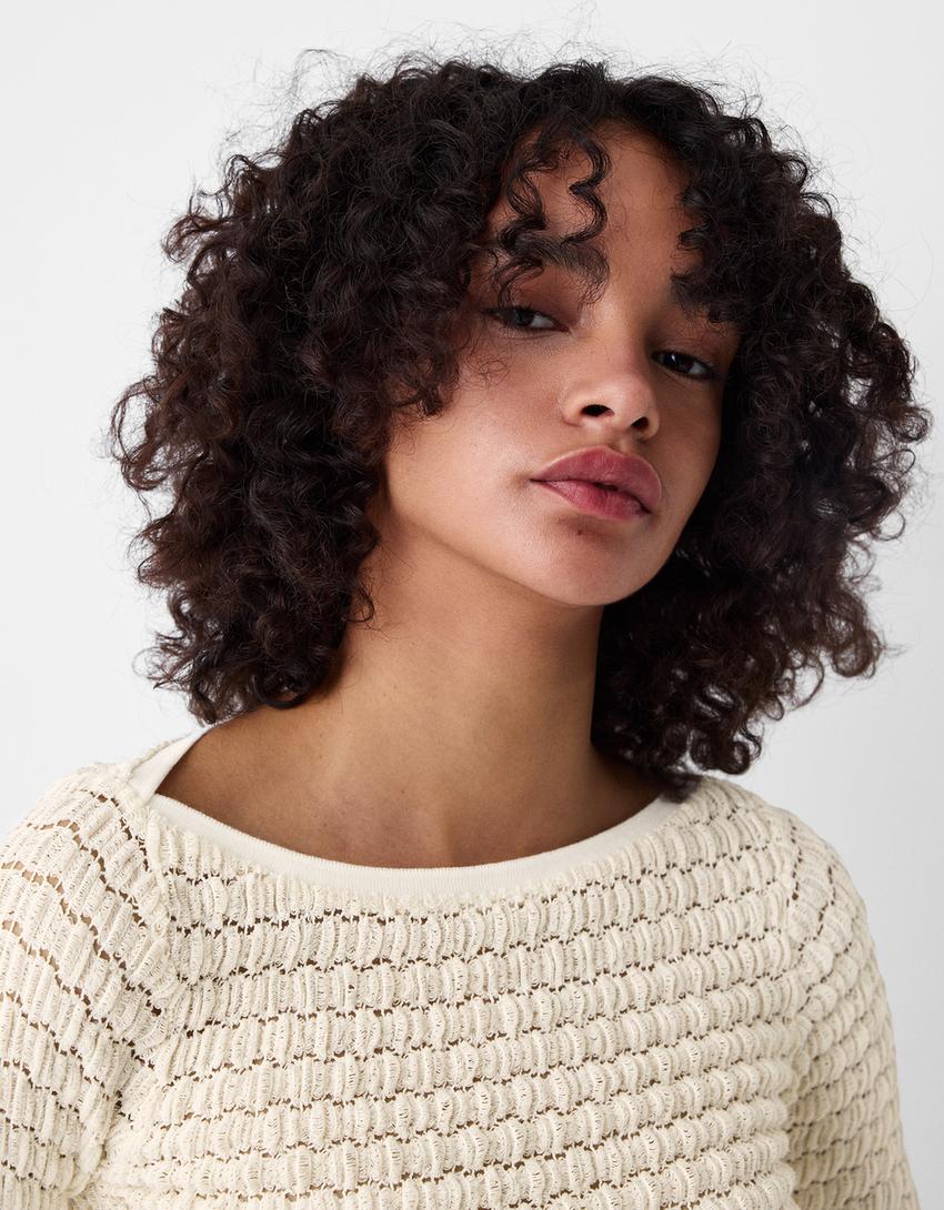 سويتر كروشيه كروب-كريمي-3