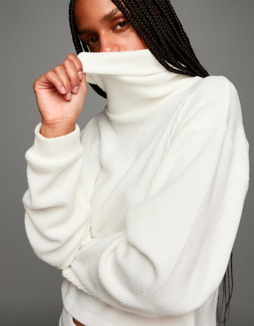 High neck ribbed sweater-Cream