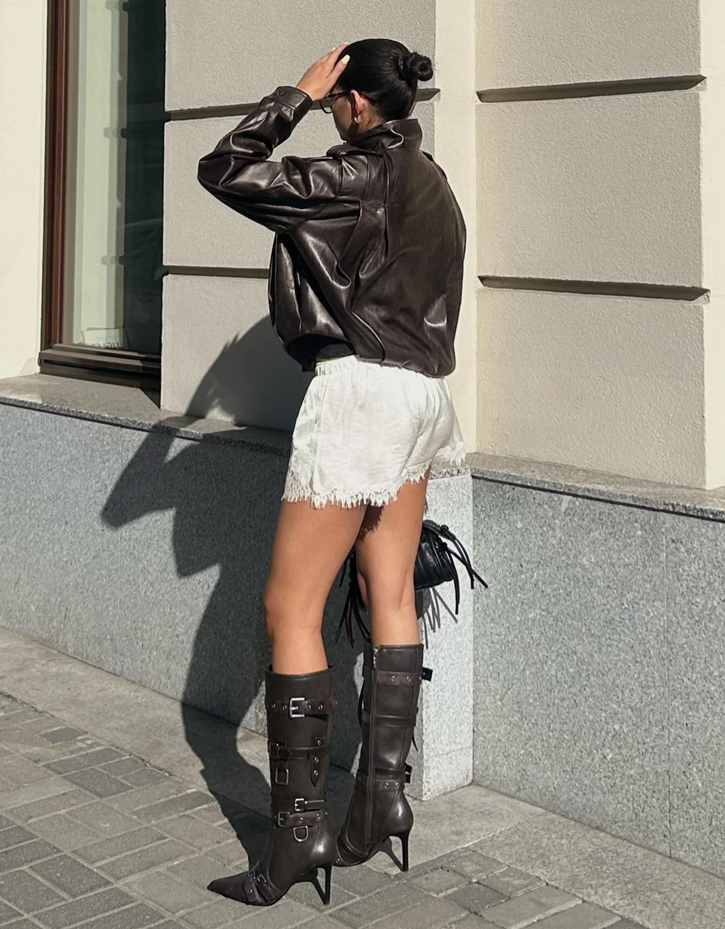 Dantelli saten şort - Görsel 28