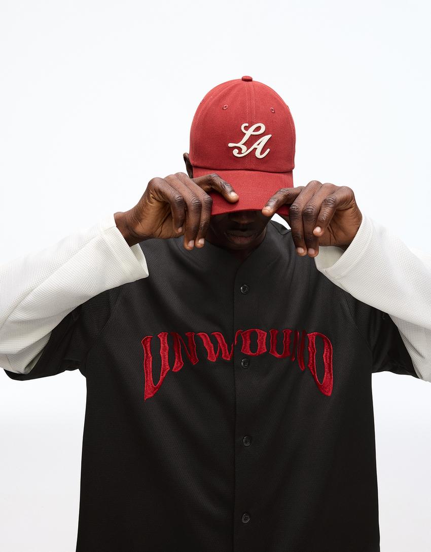 Camisa doble manga boxy bordado-Negro