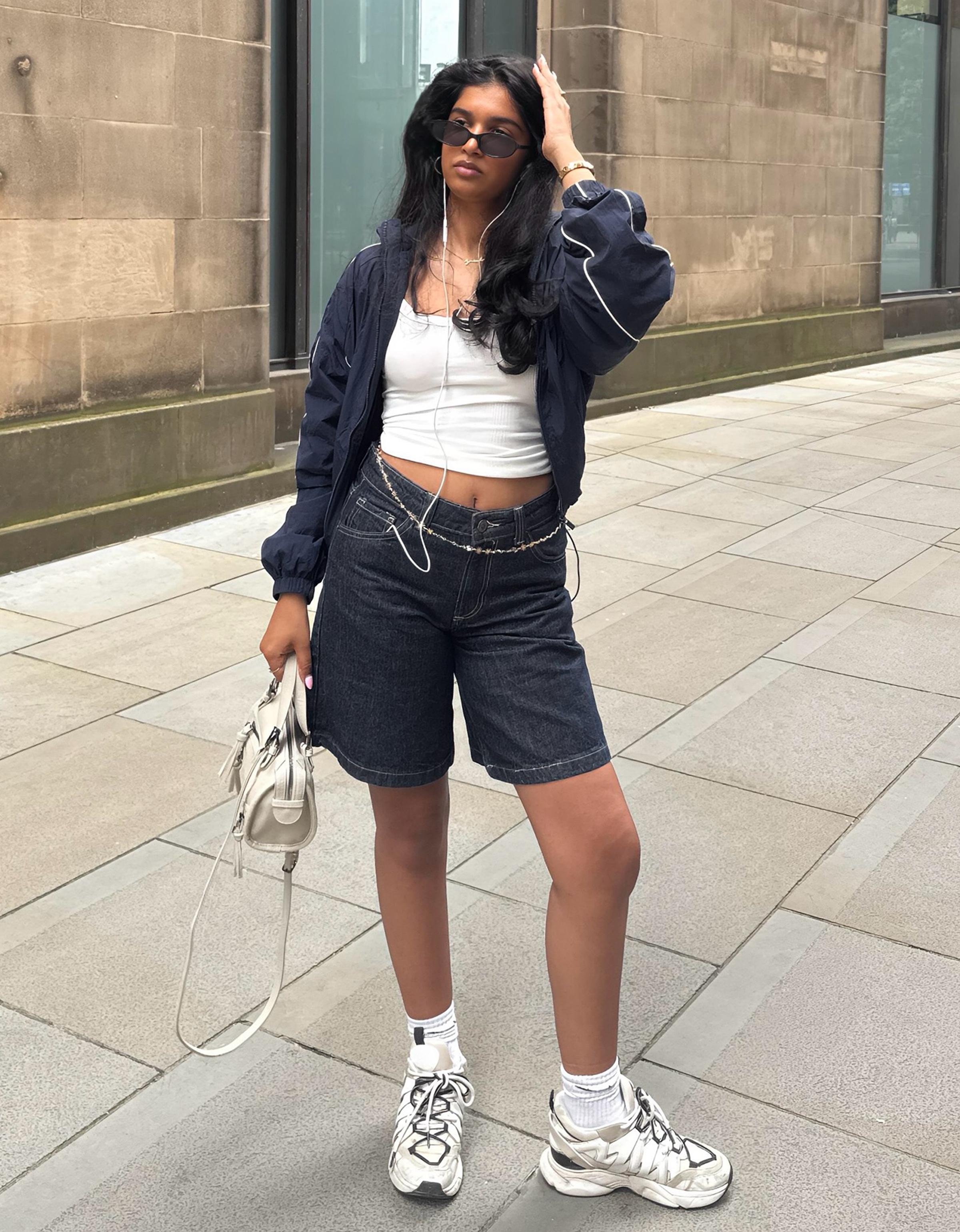 Bershka Baggy fit denim bermuda görsel 7