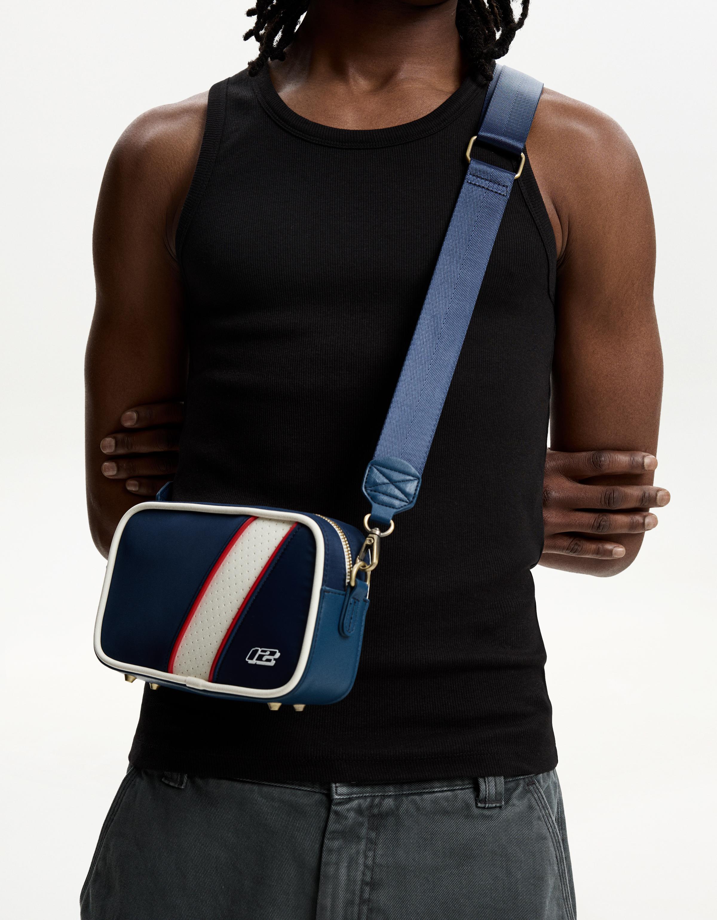 Bershka Sportliche Crossbody-Tasche Herren Blau