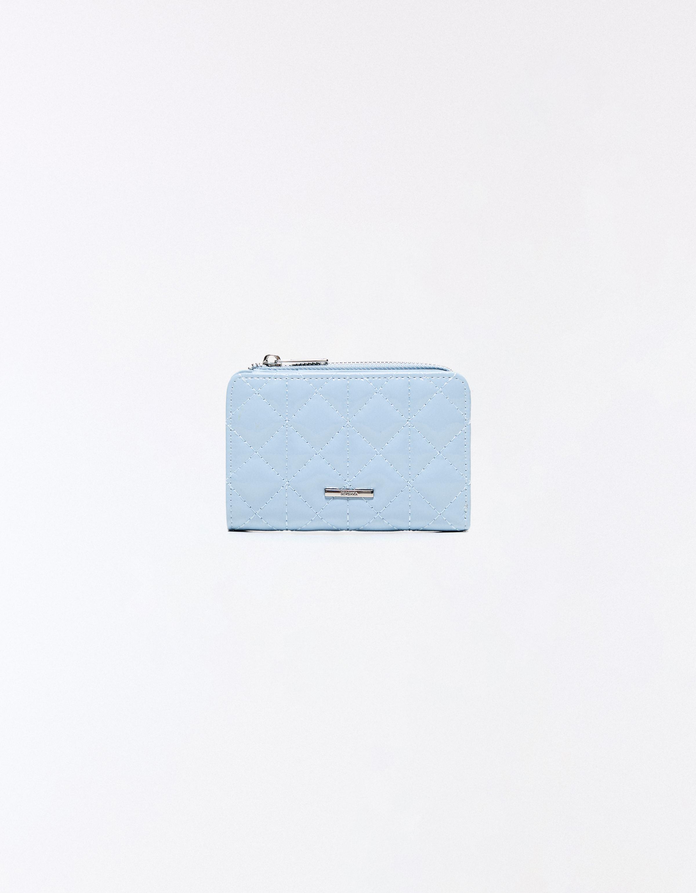 Bershka Geldbörse In Lacklederoptik Damen Hellblau