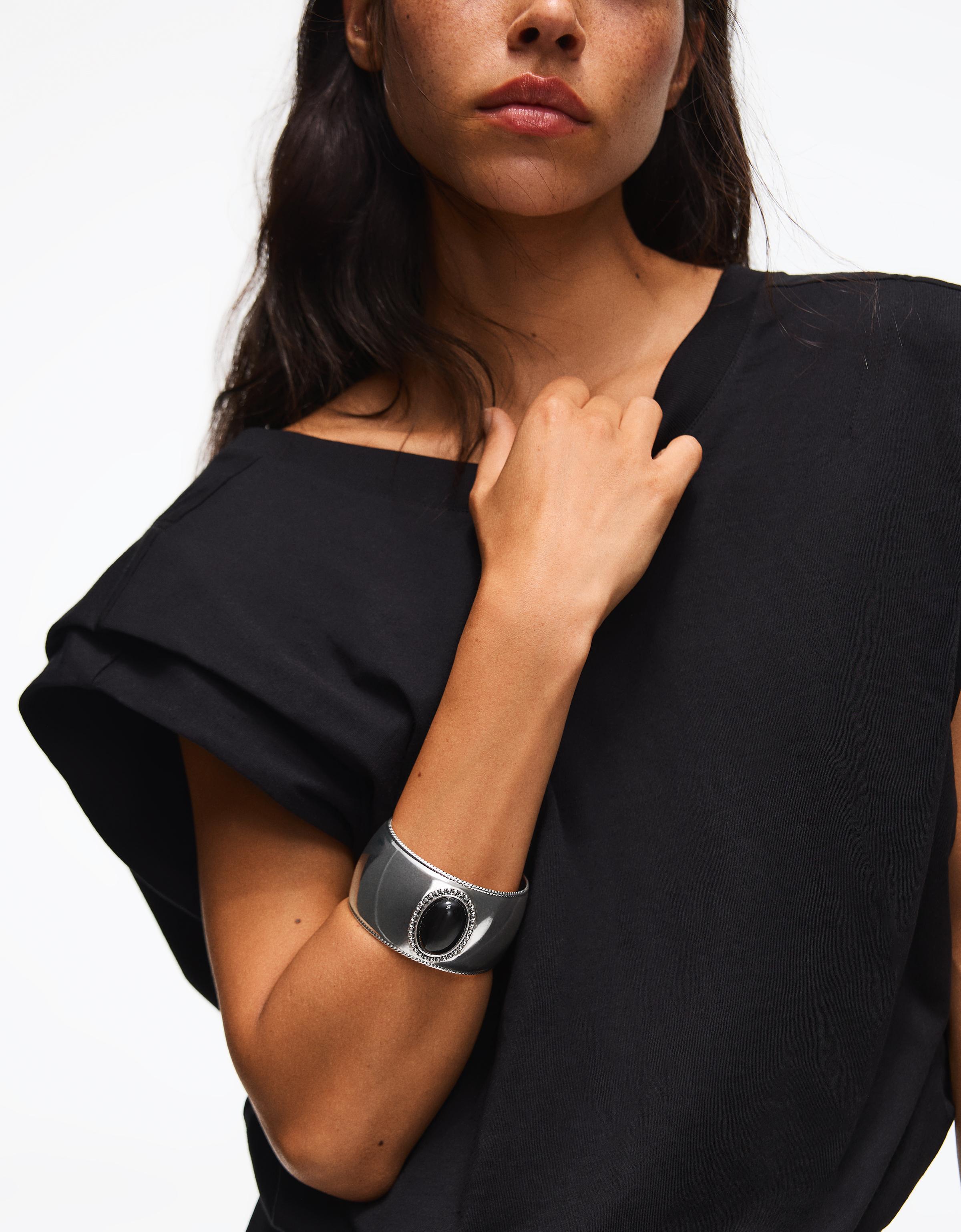 Oval stone bangle — Silver