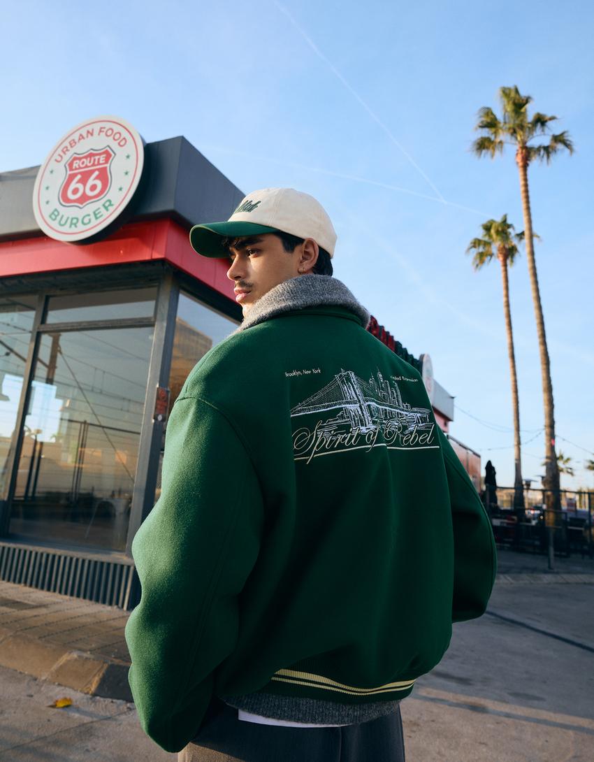 Jack van synthetische wol met borduursel-Groen