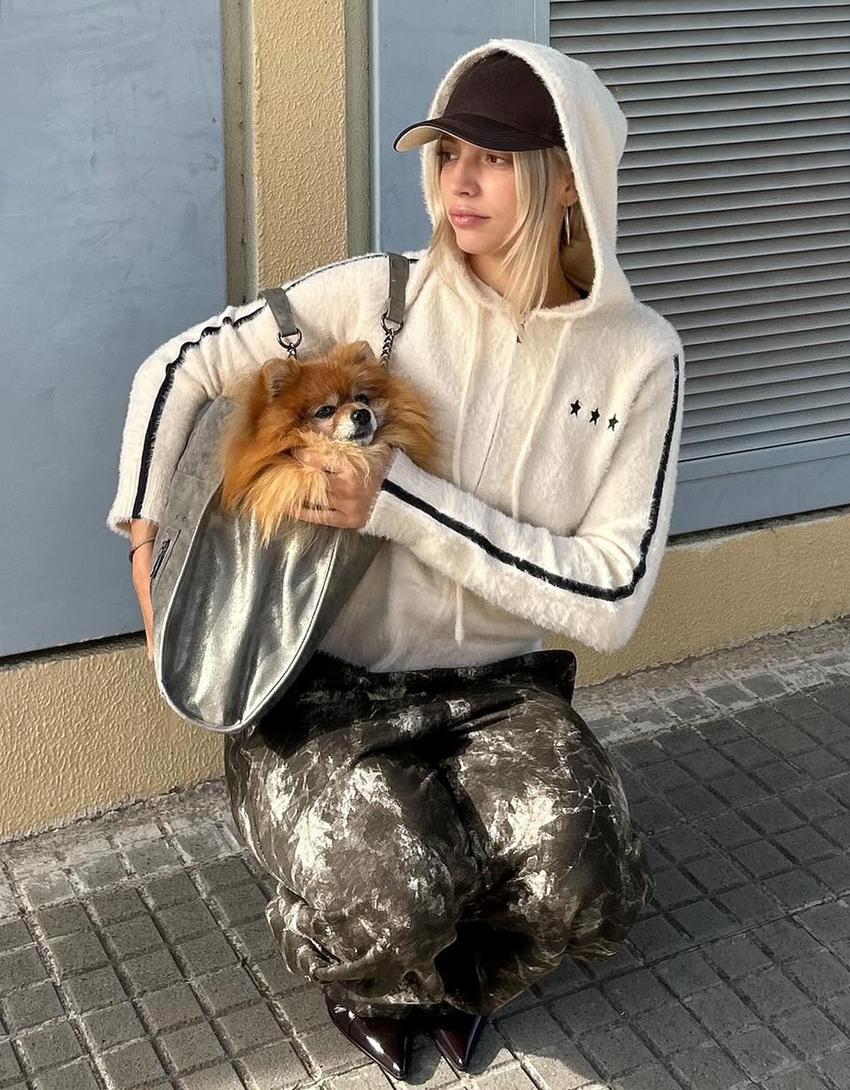 Fermuarlı işlemeli triko hırka-Krem