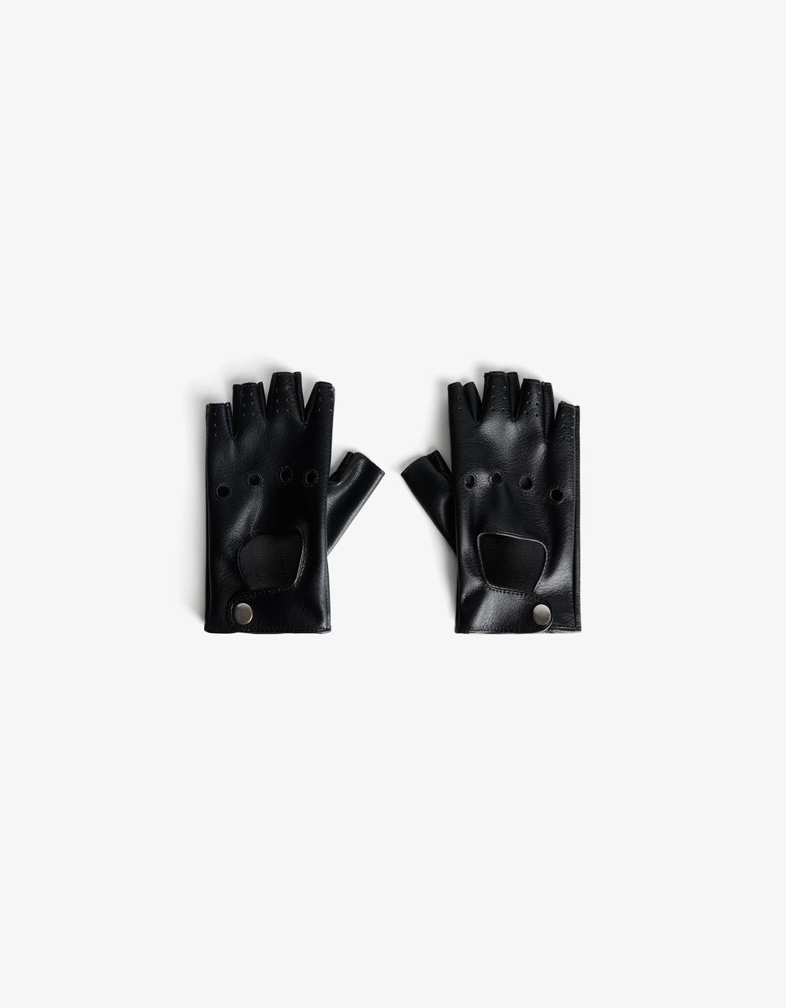 Leather effect mittens